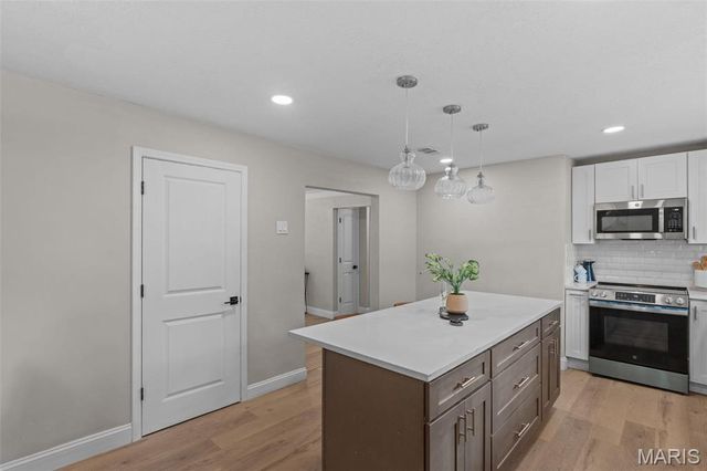 301 Edgewood Drive, Belleville, IL 62223