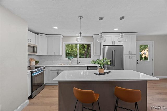 301 Edgewood Drive, Belleville, IL 62223