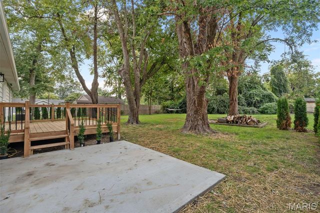 301 Edgewood Drive, Belleville, IL 62223