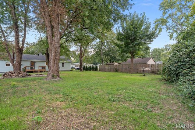 301 Edgewood Drive, Belleville, IL 62223