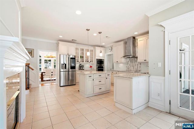 18 Henmar Drive, Closter, NJ 07624