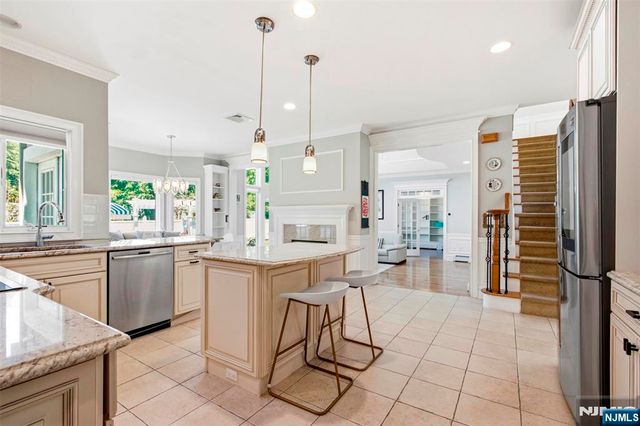 18 Henmar Drive, Closter, NJ 07624
