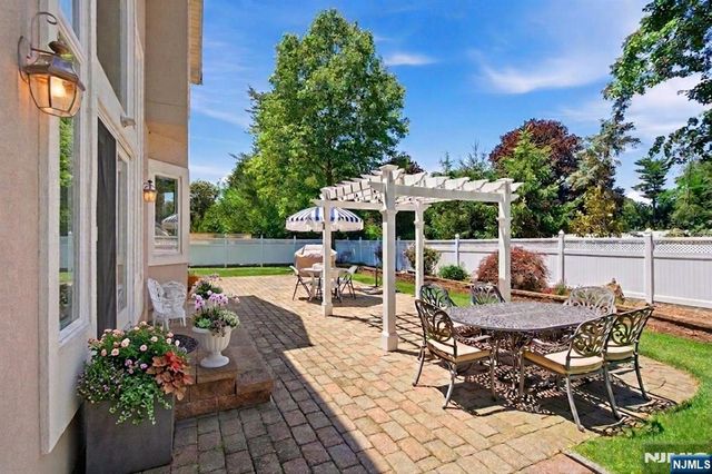18 Henmar Drive, Closter, NJ 07624