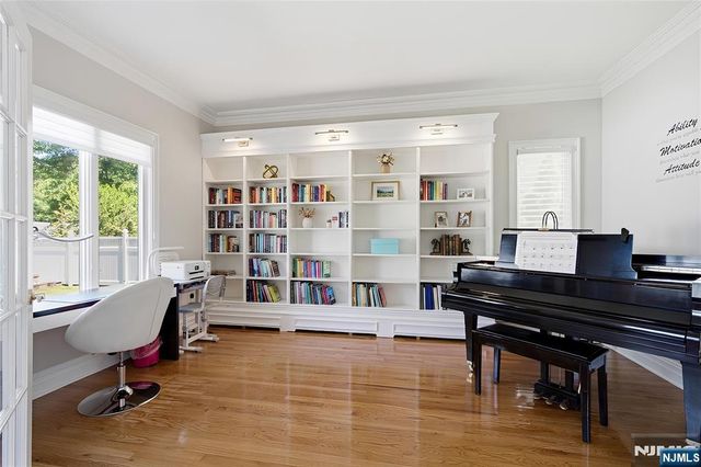 18 Henmar Drive, Closter, NJ 07624