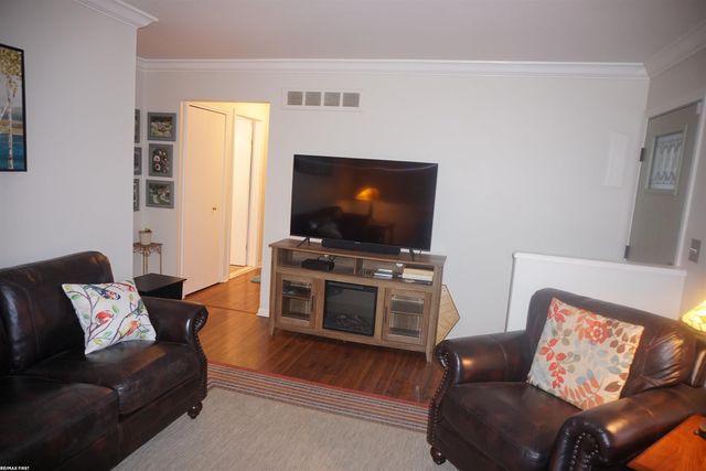 40298 Sandy Drive, Clinton Township, MI 48038