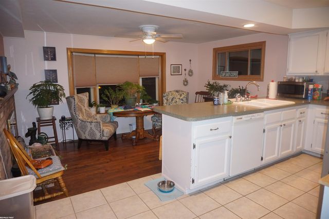 40298 Sandy Drive, Clinton Township, MI 48038