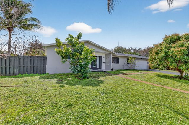 6980 NW 6th Street, Plantation, FL 33317