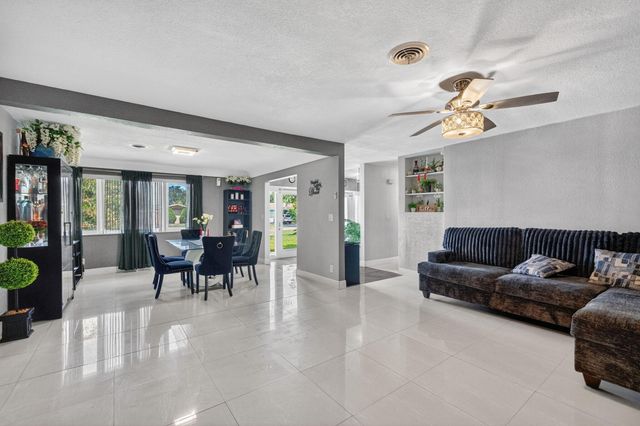 6980 NW 6th Street, Plantation, FL 33317