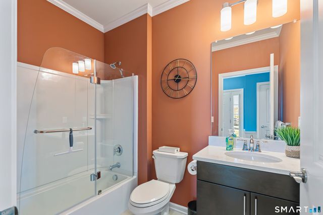 731 Championship Drive 731, Oxford, CT 06478