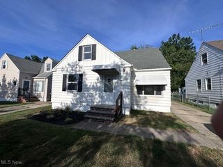 445 E 275th Street, Euclid, OH 44132