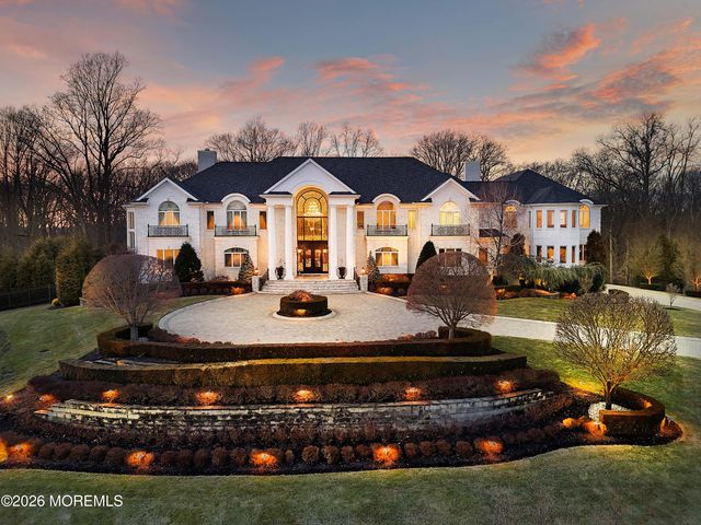 19 Embry Farm Road, Marlboro, NJ 07746