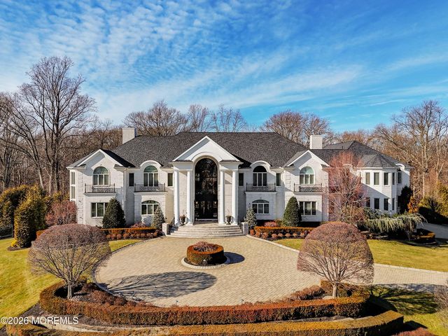 19 Embry Farm Road, Marlboro, NJ 07746