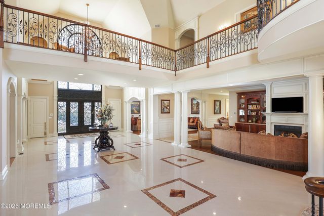 19 Embry Farm Road, Marlboro, NJ 07746