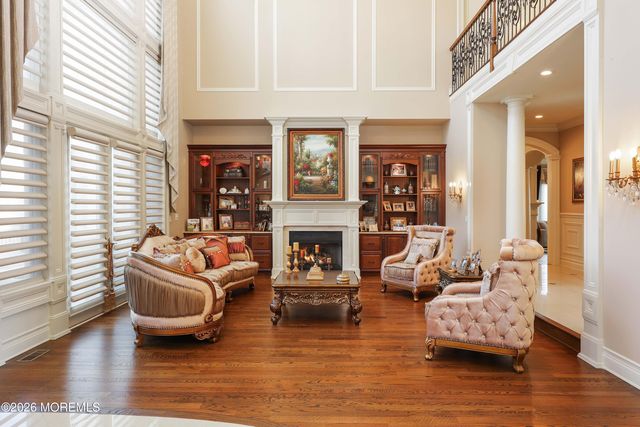 19 Embry Farm Road, Marlboro, NJ 07746