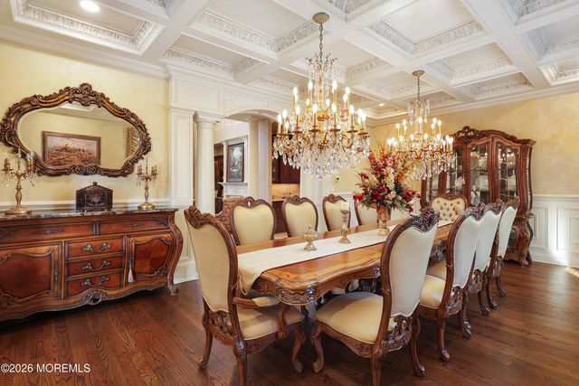 19 Embry Farm Road, Marlboro, NJ 07746