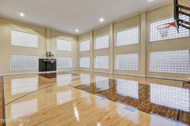 19 Embry Farm Road, Marlboro, NJ 07746