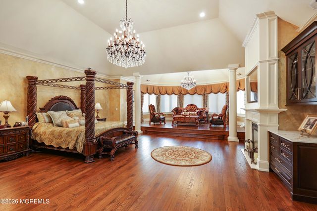 19 Embry Farm Road, Marlboro, NJ 07746