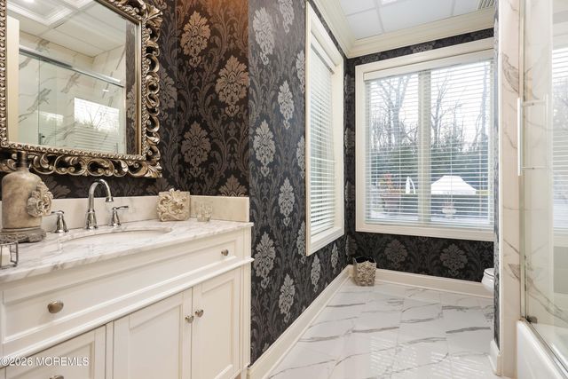 19 Embry Farm Road, Marlboro, NJ 07746