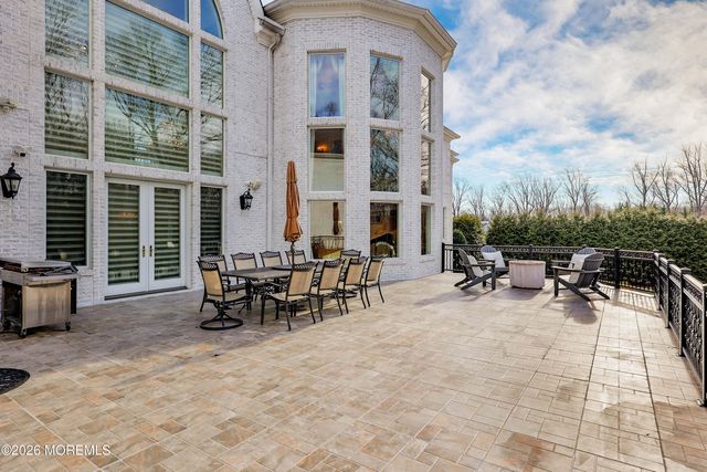 19 Embry Farm Road, Marlboro, NJ 07746