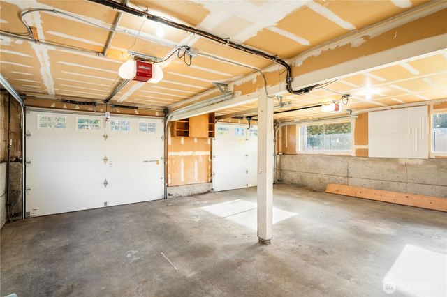 2037 NE Ridgewood Drive, Poulsbo, WA 98370