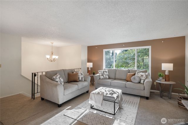 2037 NE Ridgewood Drive, Poulsbo, WA 98370