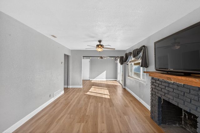 6741 Steiner Dr, Sacramento, CA 95823