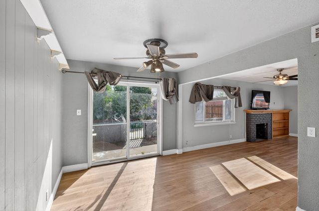 6741 Steiner Dr, Sacramento, CA 95823