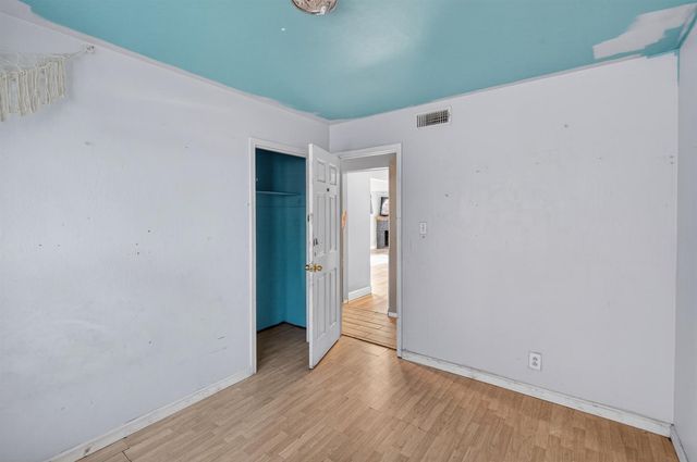 6741 Steiner Dr, Sacramento, CA 95823