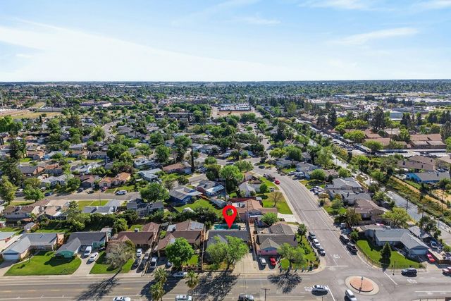 6741 Steiner Dr, Sacramento, CA 95823