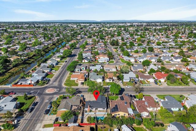 6741 Steiner Dr, Sacramento, CA 95823