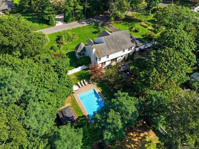 204 Melrose Parkway, Patchogue, NY 11772