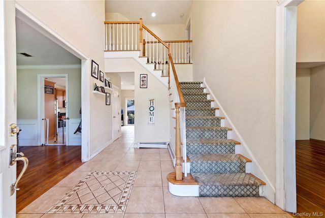 204 Melrose Parkway, Patchogue, NY 11772