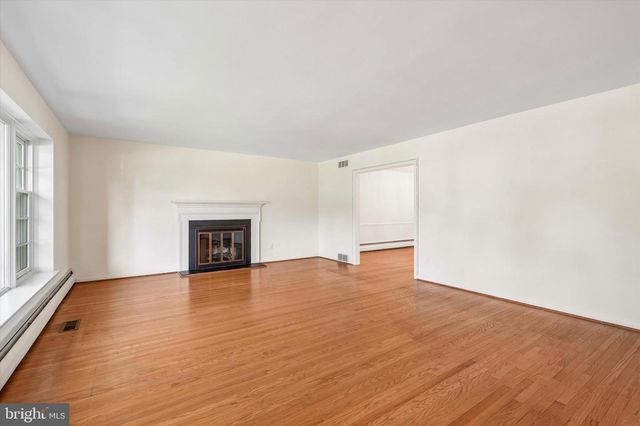 205 N MORGAN AVE, Havertown, PA 19083