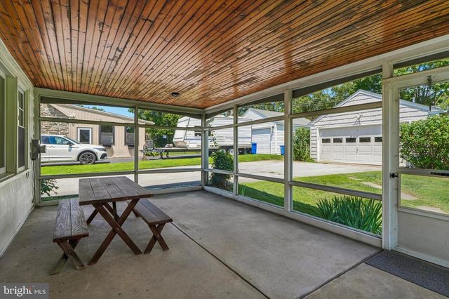 205 N MORGAN AVE, Havertown, PA 19083