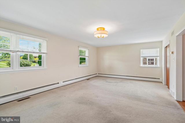205 N MORGAN AVE, Havertown, PA 19083