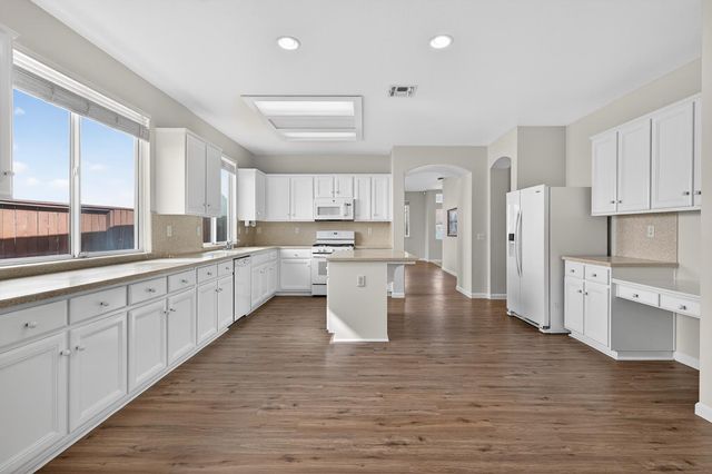 4093 Pine Lake Cir, Stockton, CA 95219