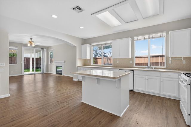 4093 Pine Lake Cir, Stockton, CA 95219