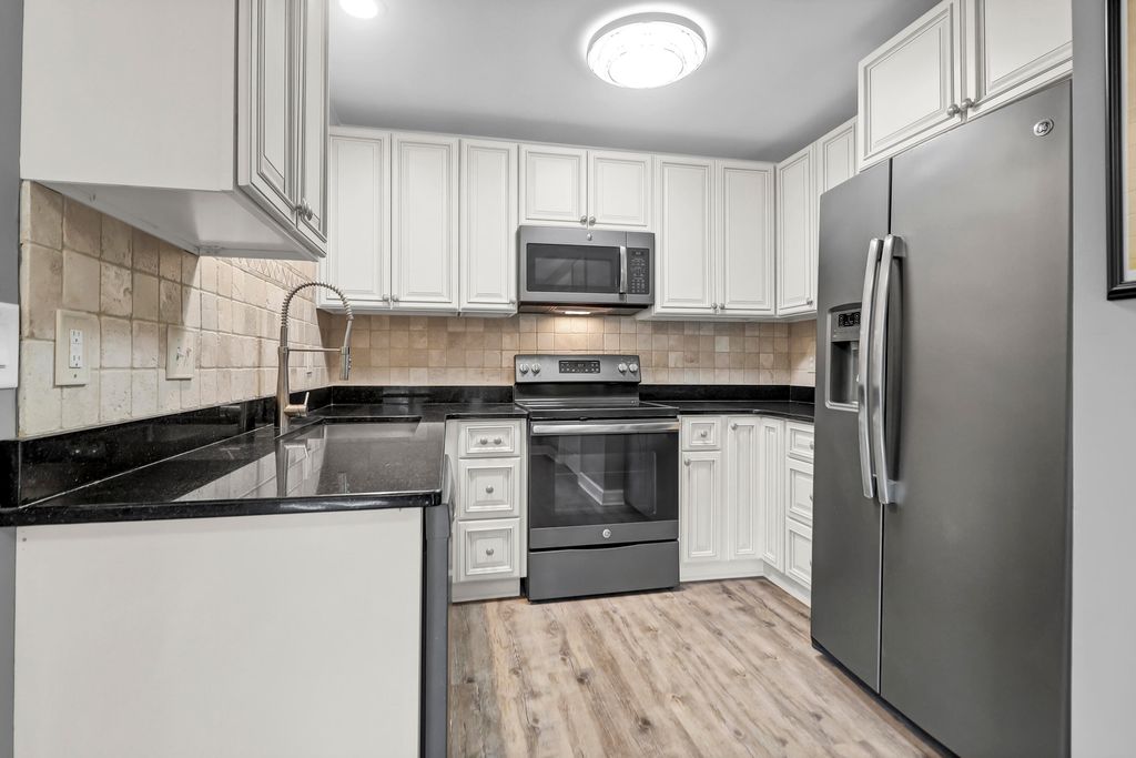 7911 Windfern Court Unit 1502, North Charleston, SC 29418