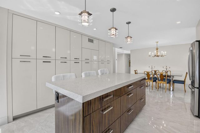 19950 Sawgrass Lane 5201, Boca Raton, FL 33434