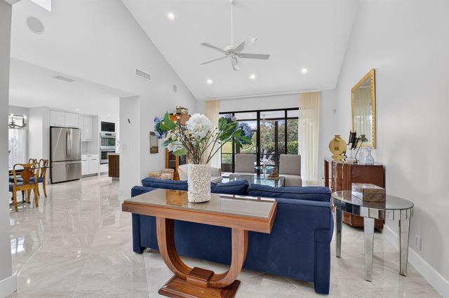 19950 Sawgrass Lane 5201, Boca Raton, FL 33434