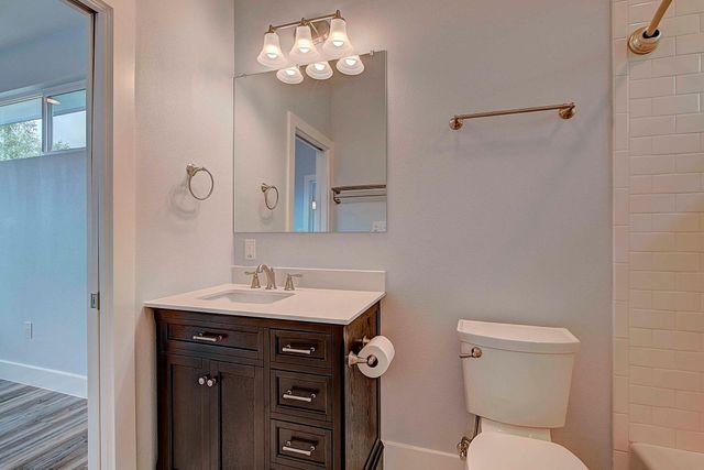 806 W LIVE OAK ST 2, Austin, TX 78704