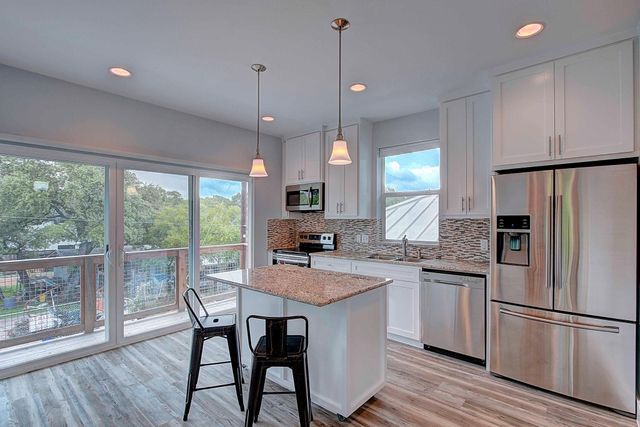 806 W LIVE OAK ST 2, Austin, TX 78704