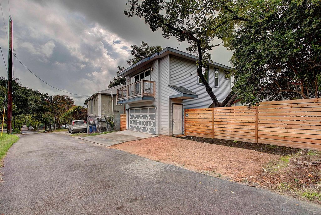 806 W LIVE OAK ST 2, Austin, TX 78704