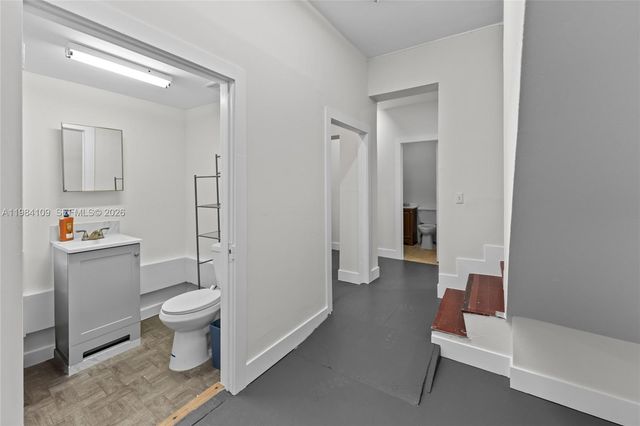 5810 W Flagler St 5810, Miami, FL 33144