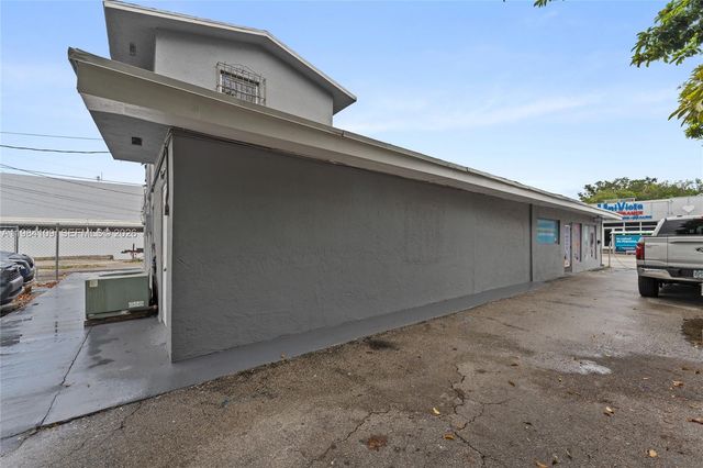 5810 W Flagler St 5810, Miami, FL 33144