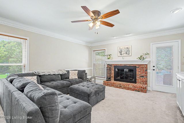 7611 Wolfspring Ct, Louisville, KY 40241