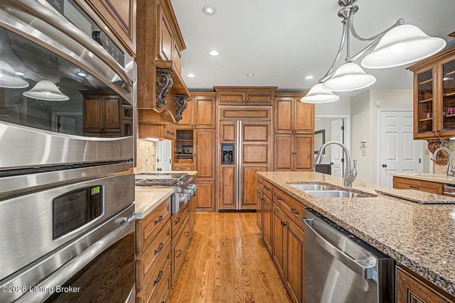 7611 Wolfspring Ct, Louisville, KY 40241