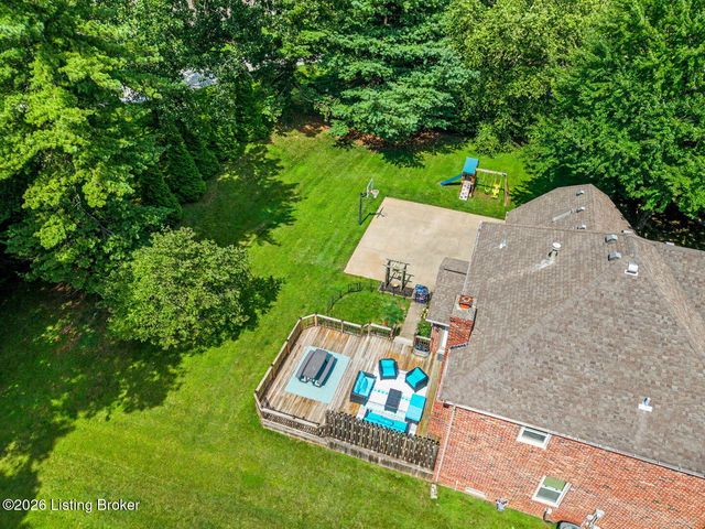 7611 Wolfspring Ct, Louisville, KY 40241