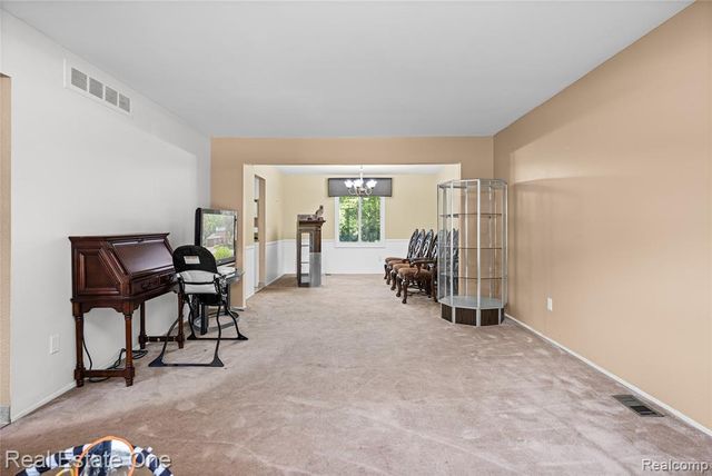 30056 Mayfair Drive, Farmington Hills, MI 48331