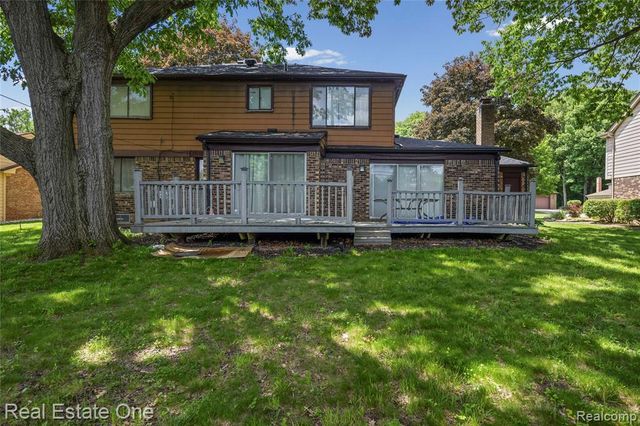 30056 Mayfair Drive, Farmington Hills, MI 48331
